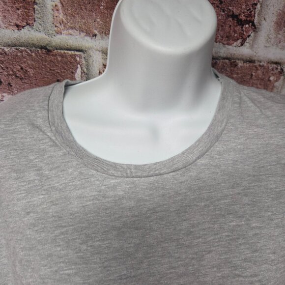 Cat in the Hat Tee 2XL | Universal Studios Gray Graphic Fandom Retro Streetwear - Picture 4 of 6